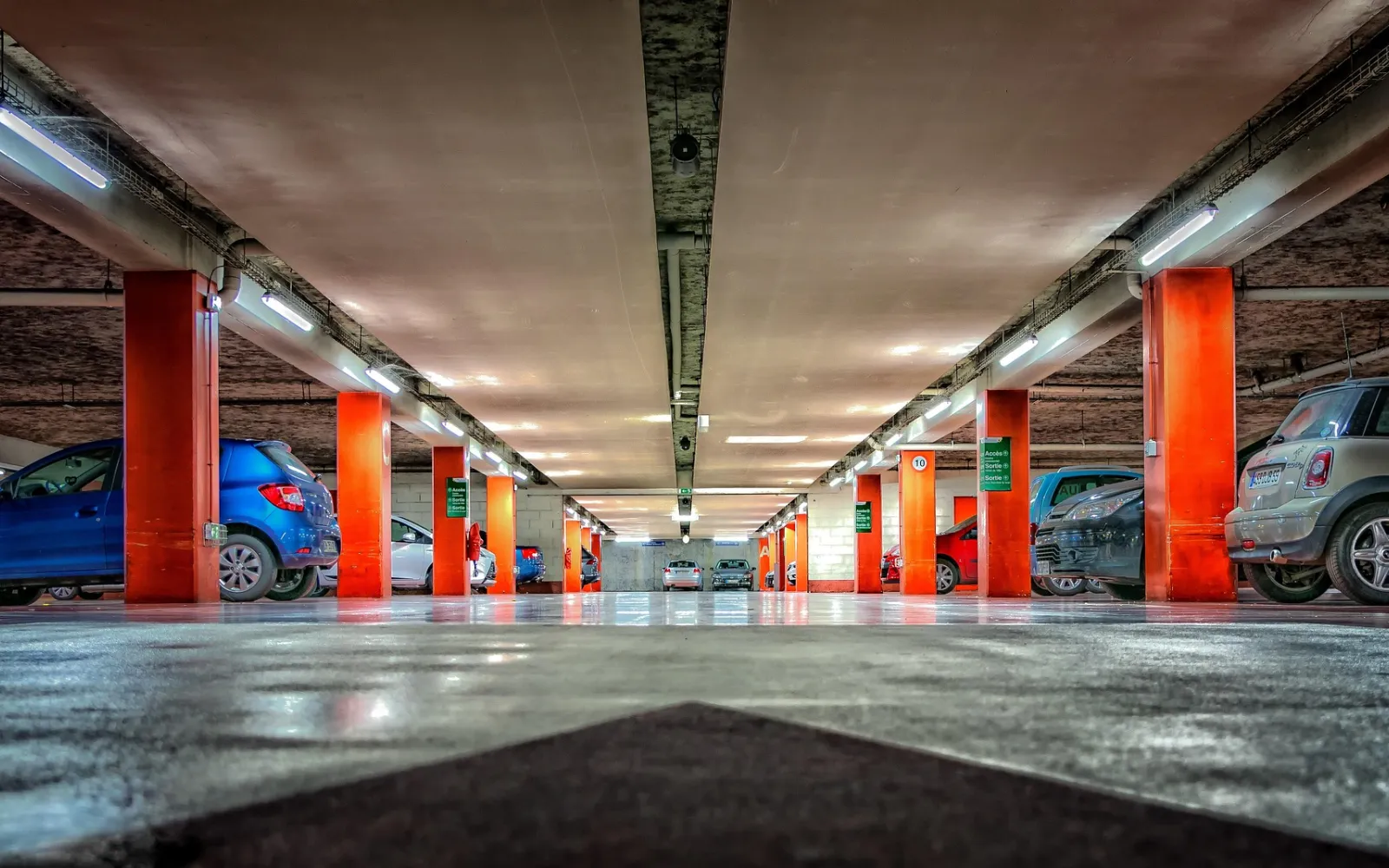 Tief- und Parkgaragen